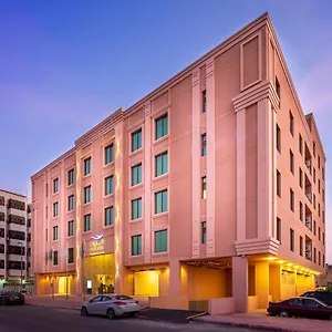 فندق كيونا البنفسجي - القريات, جدة